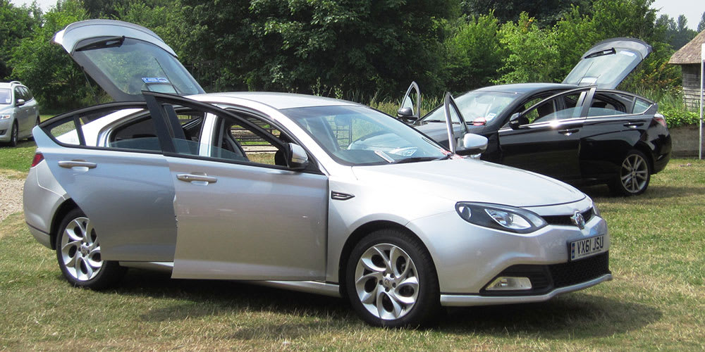 Renta de auto en cuba. Rentar autos economicos en cuba. Carros economi