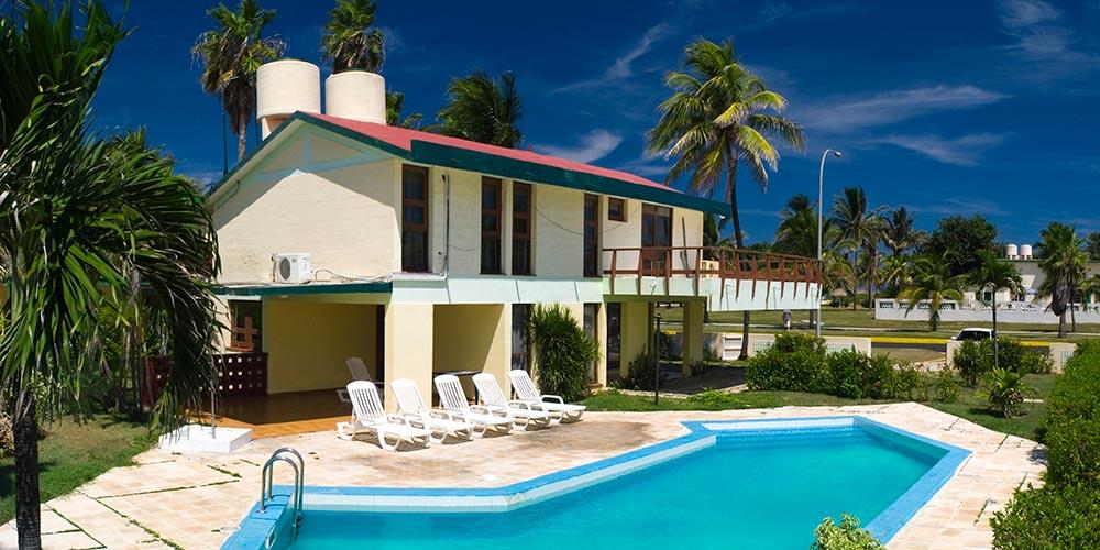 Book your vacation in Hotel inPlaya del Este. Cuba Hotels starting from 30€