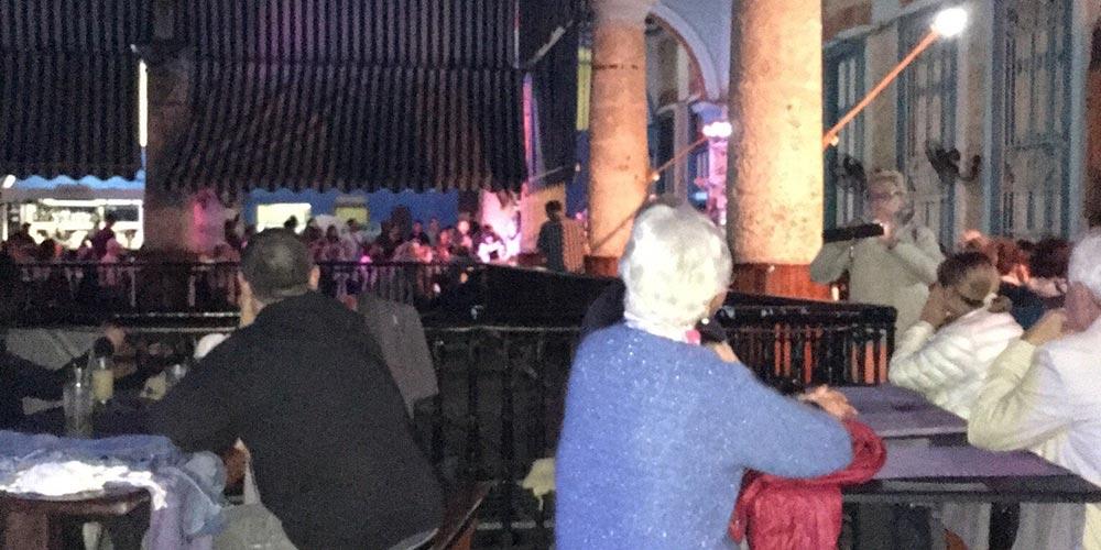 Grande concerto tradizionale degli anni '50 con cena